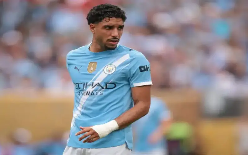 مرموش يستطلع رأي نجم مانشستر سيتي السابق بشأن الانتقال للدوري التركي